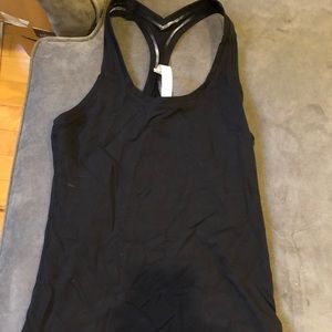 Lululemon women’s workout shirt
